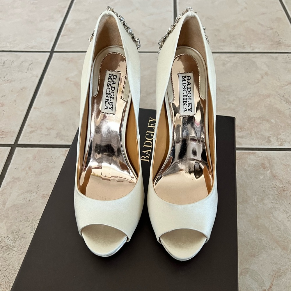 Badgley mishchka heels